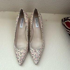 Really cute heels pink/black...